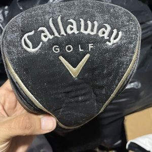 Callaway Golf Club Head Cover 
Used conditions 2 pc set